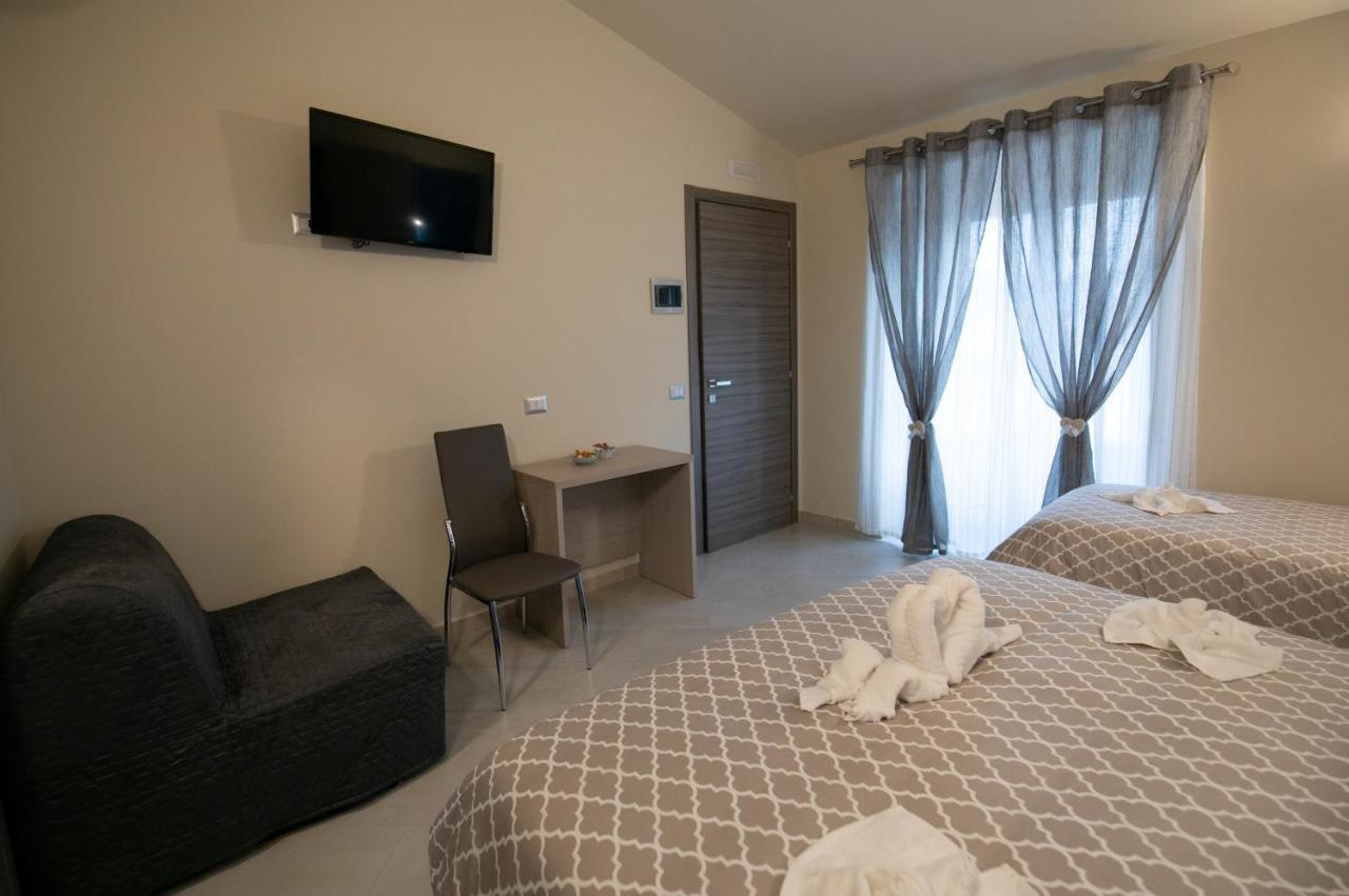 Hotel La Madonnina Nicosia Zewnętrze zdjęcie